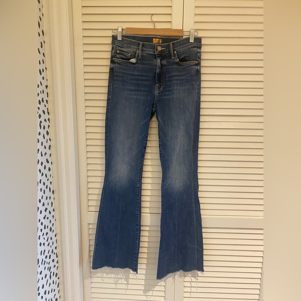 MOTHER THE WEEKENDER MID-RISE FLARE JEANS